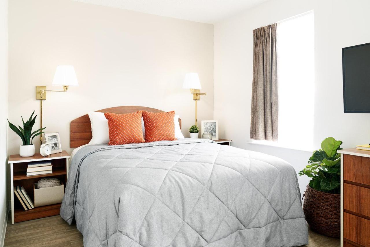 Intown Suites Extended Stay Raleigh Nc- Capital Blvd Exterior photo
